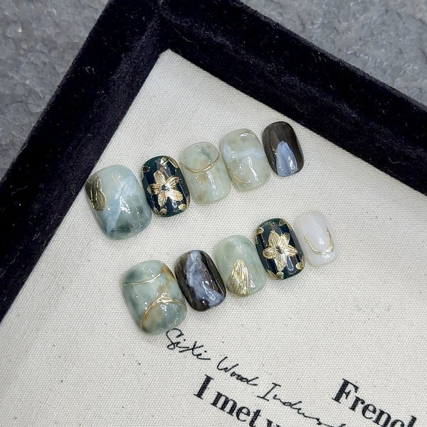 Luxury Emerald Press-On Nails